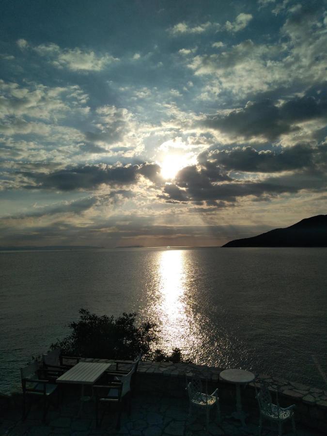 Smyros Resort Poúlithra Екстериор снимка