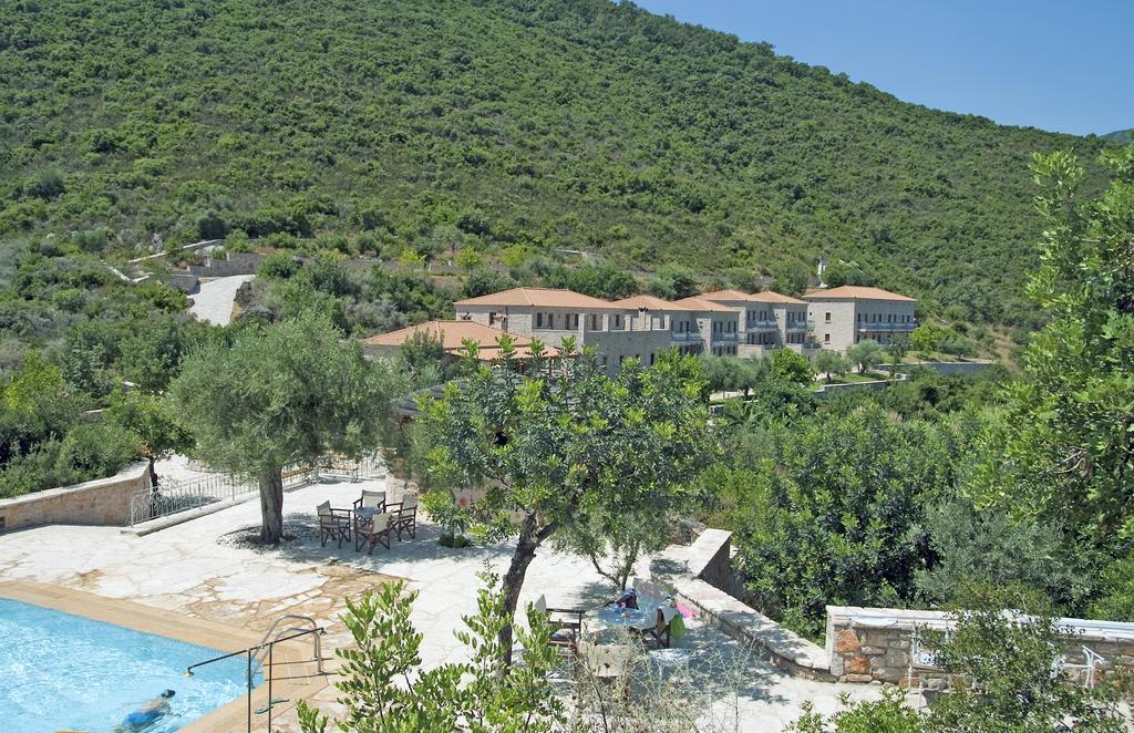 Smyros Resort Poúlithra Екстериор снимка